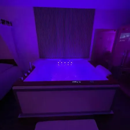 Διαμέρισμα La Bali Jacuzzi,sauna,netflix,disney *