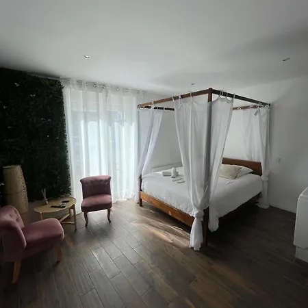 La Bali Jacuzzi,sauna,netflix,disney Apartamento *